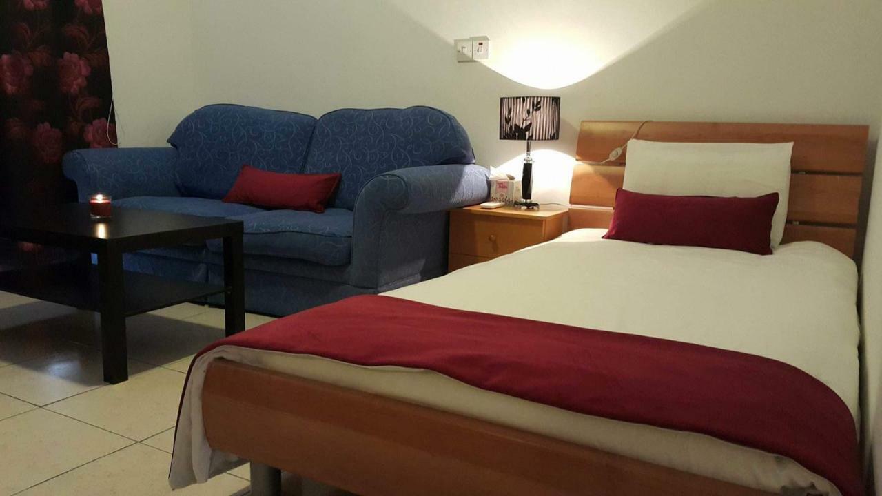 Ivoton Home Paphos Kültér fotó