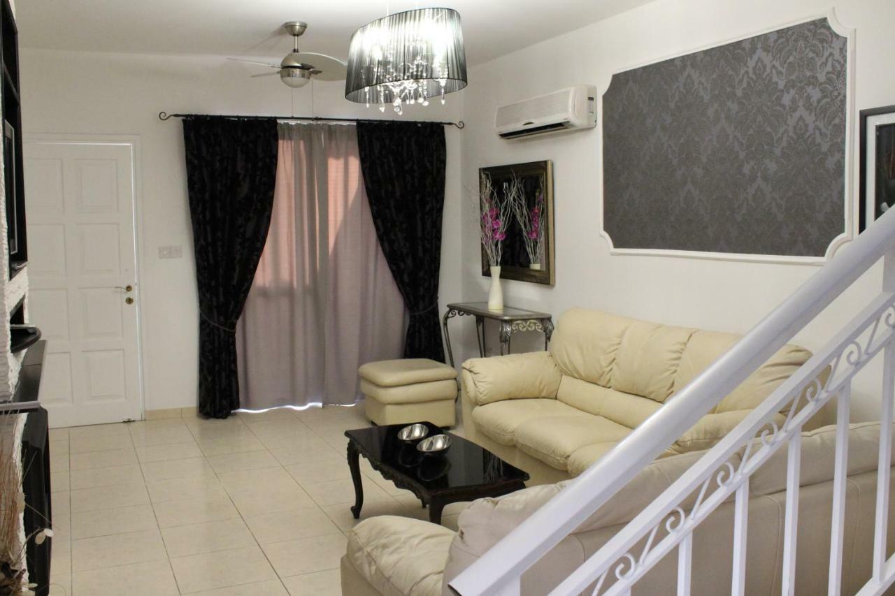Ivoton Home Paphos Kültér fotó
